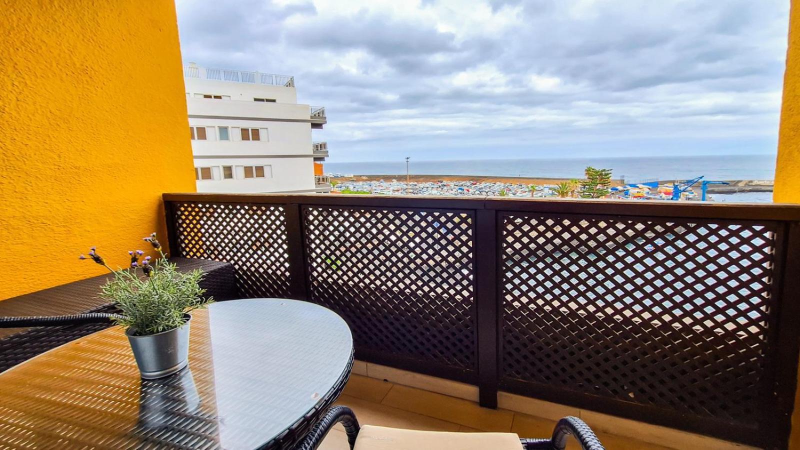 Studio With Balcony And Sea View Пуэрто-де-ла-Крус Экстерьер фото